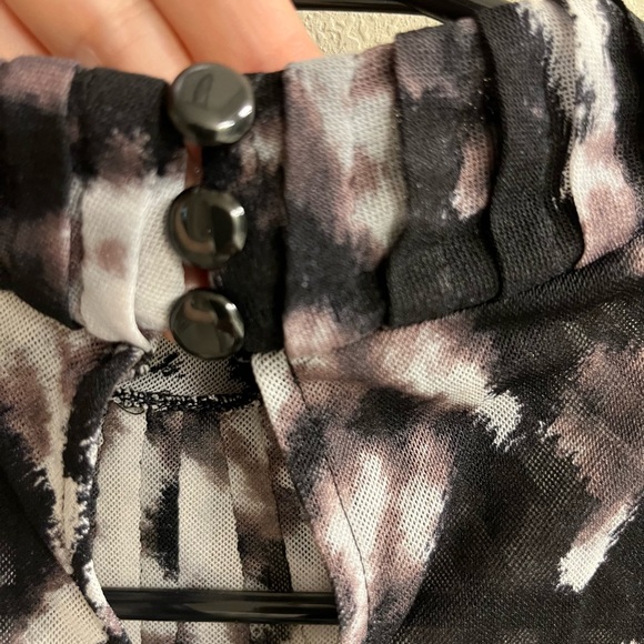 The Limited XS Top - Picture 3 of 4